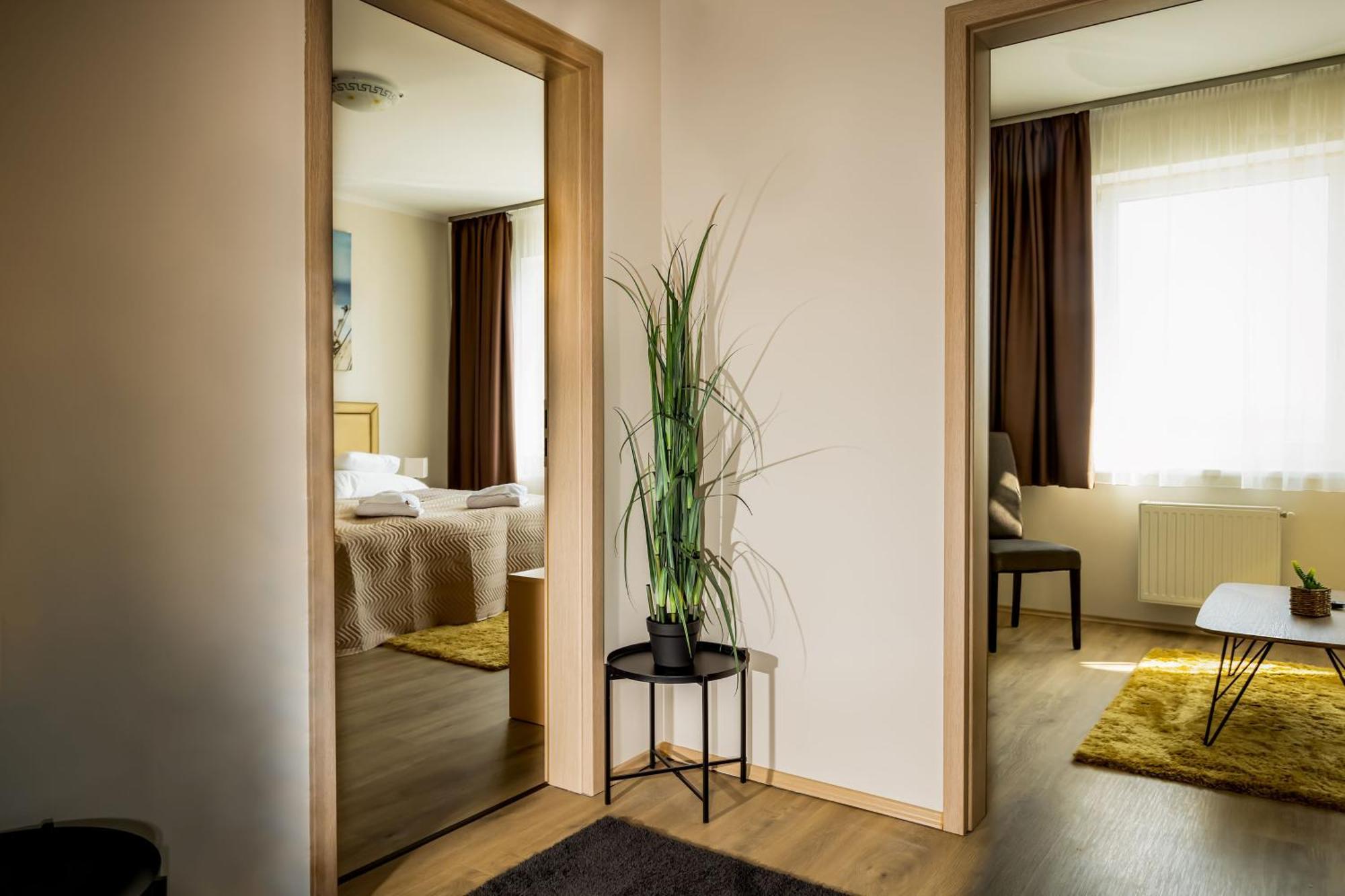 Land-Plan Hotel Toltestava Ngoại thất bức ảnh